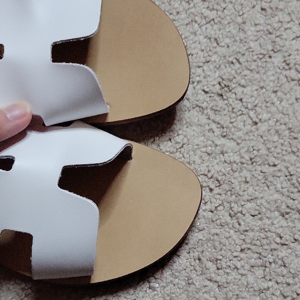 Steven By Steve Madden White and Tan Slide Sandals with H Cutout - Picture 3 of 4